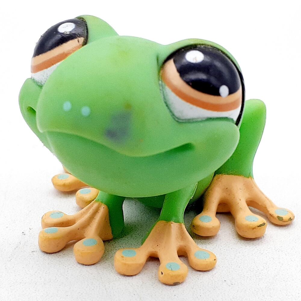 Littlest Pet Shop LPS Frog Mini Green Vinyl Figure Animal Toy Collectible